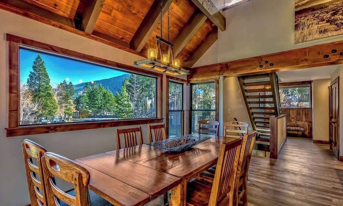 South Lake Tahoe House | Lakeside Haven by Heavenly Sand
