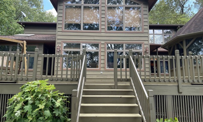 Crane Hill House | Lakeside Luxury: Experience Tranquility in Our Remodeled Lake House