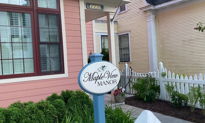 Mackinac Island Condo | Lakeside Mackinac has Spectacular Panoramic Water and Bridge Views