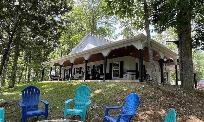 Big Rock House | Lakeside Retreat w/seasonal water views & boat ramp, beach, & park within 1 mile