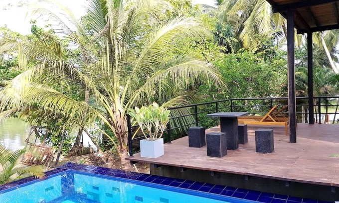 Kathaluwa Villa | Lakeside Villa with Pool near Beaches