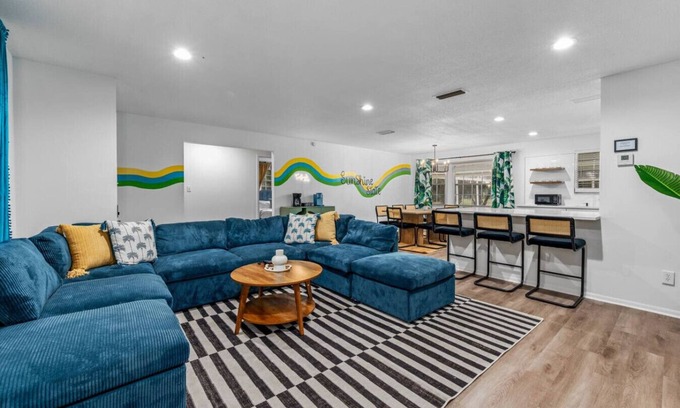 Fruitland Park Apartment | Lakeview 3BR Retreat/Pool, Game Room & Fireplace
