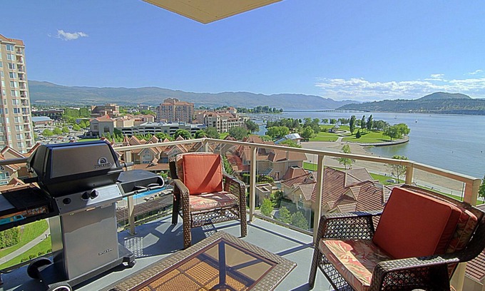North End Condo | Lakeview at the Sunset Waterfront 9, Long Term Condo Rentals. Panoramic Lakeview