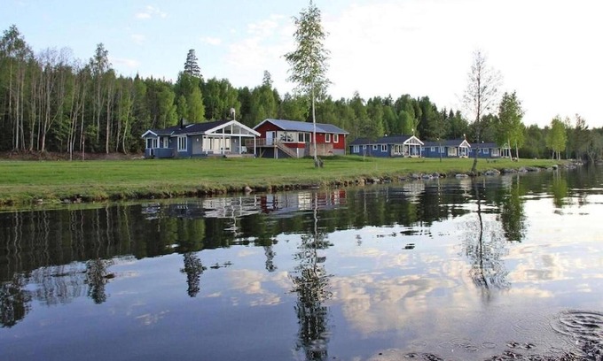 Svardsjo House | Lakeview Houses Sweden 1