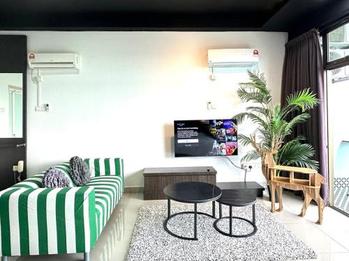 Taman Mount Austin Apartment | LakeView Suite Palazio Austin Studio