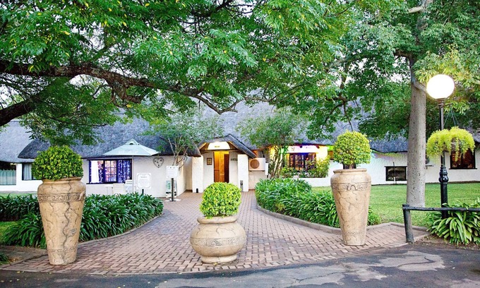 Louis Trichardt Hotel | Lalapanzi Hotel and Conference Centre