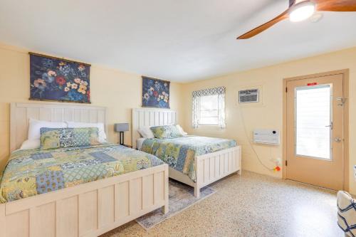 Chiefland Apartment | Lanai and Fire Pit Riverfront Studio in Chiefland!