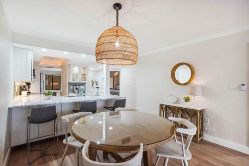 Sunset Beach House | Land's End 4-204 Bay Front - Premier