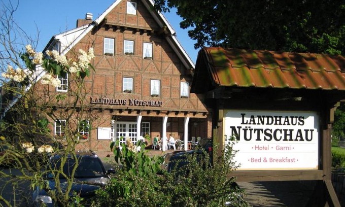 Travenbruck Bed & Breakfast | Landhaus Nütschau