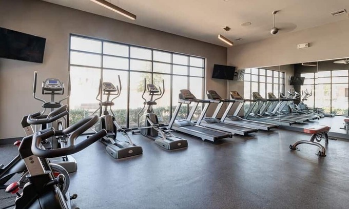 Katy Apartment | Landing at Falcon at Grand Harbor - 2 Bedrooms in West Cypress