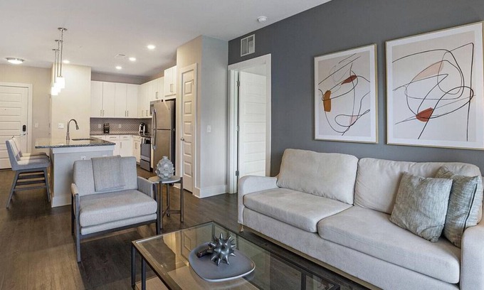 Indianapolis Apartment | Landing at Lake Castleton - 2 Bedrooms in I 69/Fall Creek