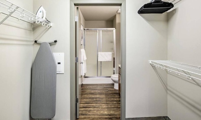 NoDo District Apartment | Landing at Tiptop - 2 Bedrooms in Jefferson Square