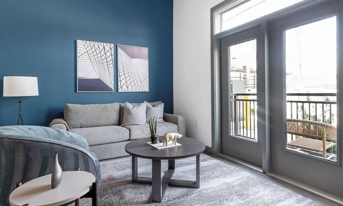 MLK Apartment | Landing | Chic 1BD, Gym, Courtyard