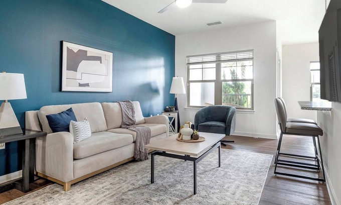 Tropic Apartment | Landing | Incredible 2BD, Courtyard, Pool