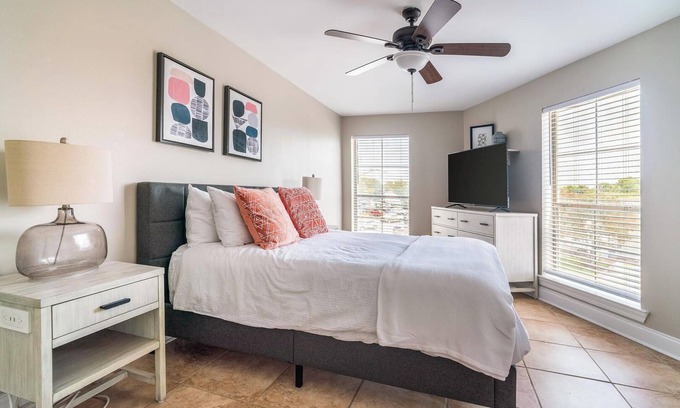 Mid City North Apartment | Landing | Incredible 2BD, Gym, Pool