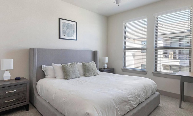 Manor Apartment | Landing | Modern 2BD, Courtyard, Clubhouse