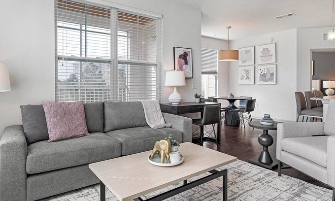 Woodburn Apartment | Landing | Modern Studio, Gym, Pool