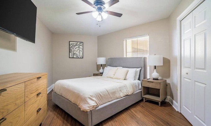 Mid City North Apartment | Landing | Stunning 2BD, Pool, Gym