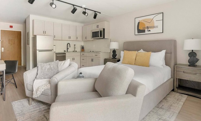 Northeast Raleigh Apartment | Landing | Stunning Studio, Pool, Gym