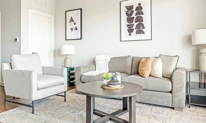 Buda Apartment | Landing | Stylish 1BD, Yoga Studio, Gym