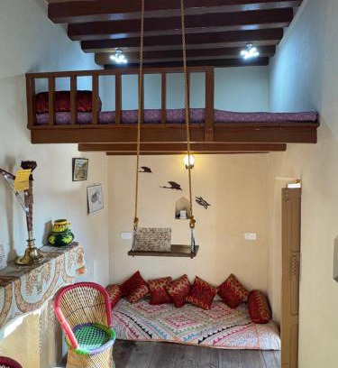 Landour Apartment | Landour Apartment Beauty and Charm Kothri- Vintage Vibes
