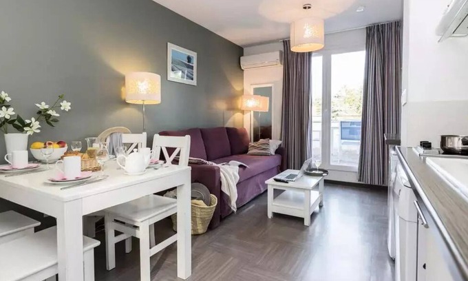 Greoux-les-Bains Apartment | Lands of France - Provence side* - 2 rooms 2 people Comfort