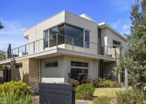 Cowes House | Langard close to Beach