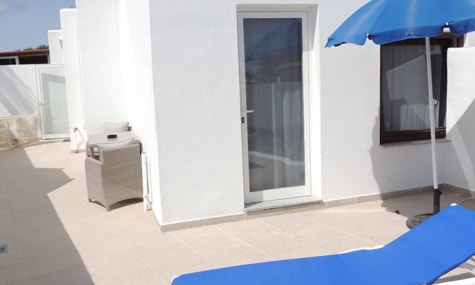Charco del Palo Apartment | Lanzarote - Relax in the beautiful tranquil Charco del Palo just sun and sea
