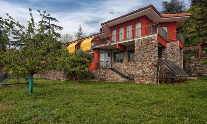 Velva Apartment | Large Apartment in a splendid quiet area - seaview