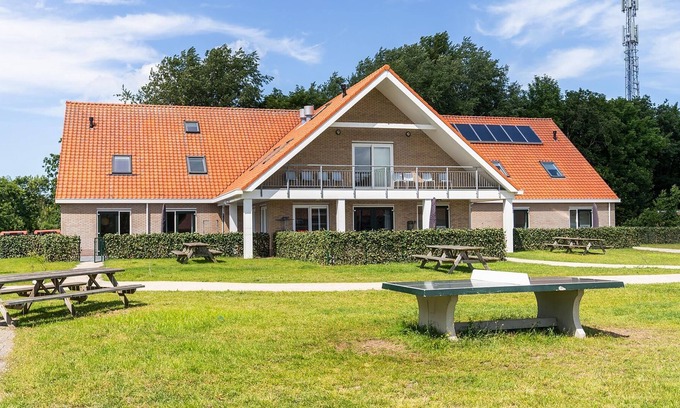 Nes House | Large apartment on Ameland with terrace