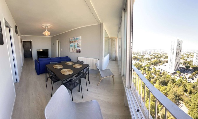 La Panouse Apartment | Large apartment Sea View Budget Controlled