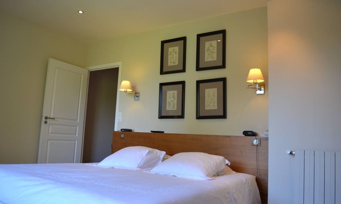 Lestonat - Monsejour House | Large Bordelais Golf House with swimming pool