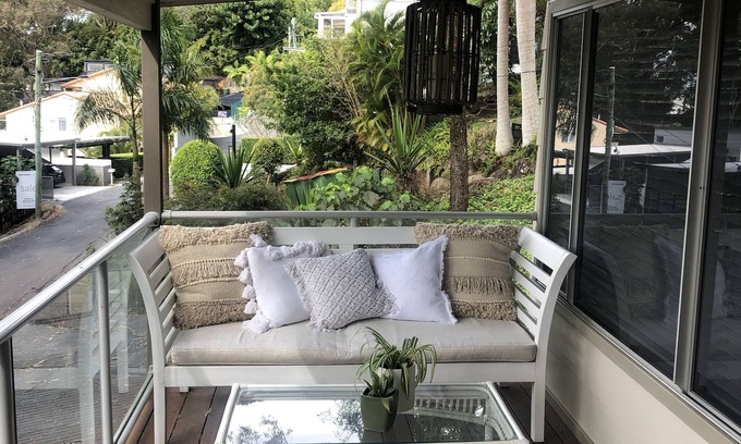 Burleigh Heads Condo | Large Burleigh Heads villa with awesome views & hot tub 5 min from shops & beach
