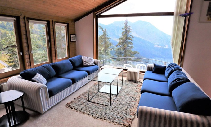 Avoriaz Ski Chalet | Large chalet in Avoriaz for 12, with fireplace, terrace and views
