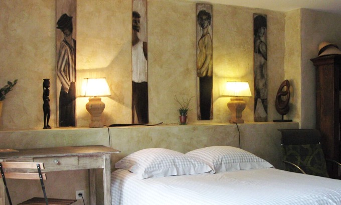 Saint-Gely-du-Fesc Apartment | Large charming studio with garden in a village house