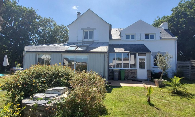 Plougonvelin House | Large charming house, 4 min from the beach on foot