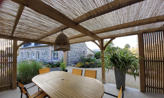 Plurien House | Large, comfortable house with enclosed garden, 5 minutes from Les Sables d'Or beach