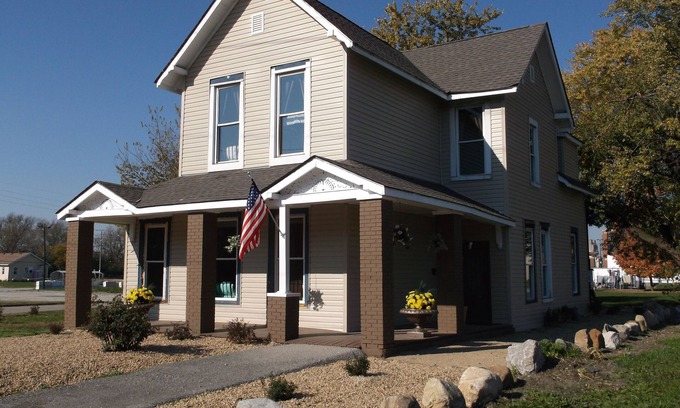 Babe Denny House | Large Downtown Indianapolis Home!
