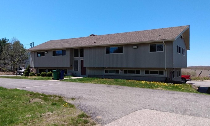Wakefield-Peacedale House | Large family home