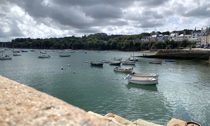 Douarnenez House | Large family home sleeps 12