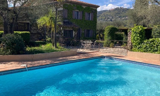 Peymeinade Villa | Large family home, swimming pool, AC in bedrooms