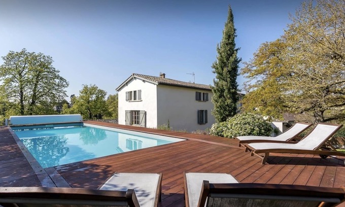 Saint-Genis-les-Ollieres House | Large family home with swimming pool