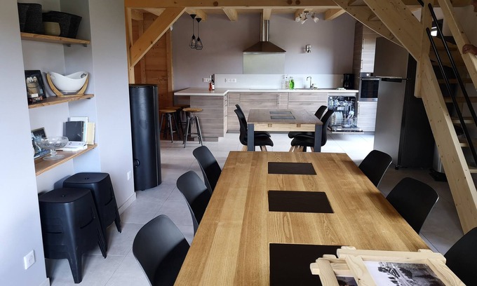 Mont-Saxonnex Ski Chalet | Large gîte sleeping 8 to 15 in chalet at 1000 m in quiet village