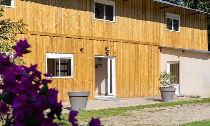 Azay-sur-Cher House | Large gîte in a riverside setting on the banks of the Cher river