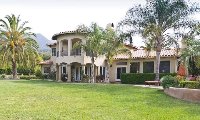 Ojai Villa | Large groups. work and pleasure