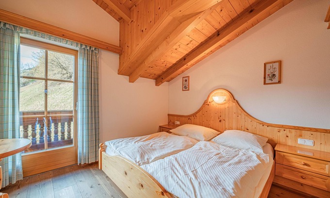 Wald im Pinzgau Apartment | Large holiday apartment combination with terrac