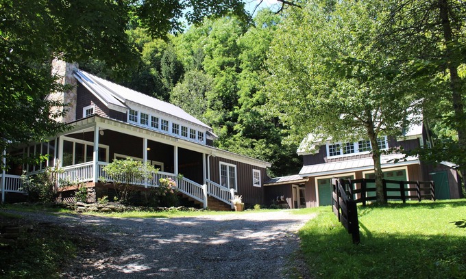 Snowshoe House | Large Home Available to Rent at the Base of Snowshoe Resort!