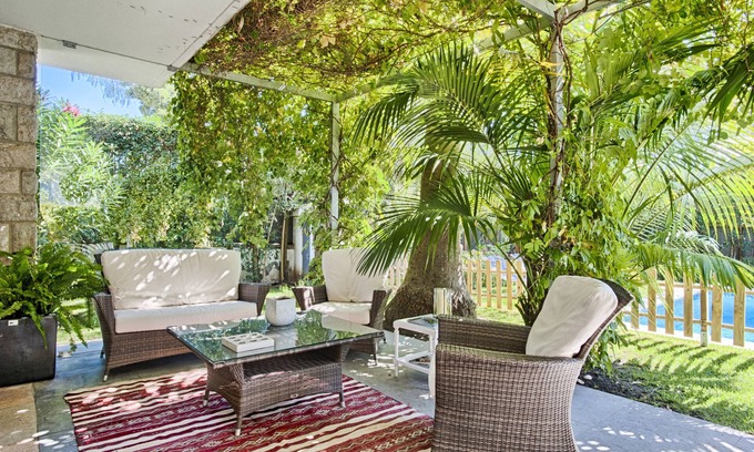 Cascais House | Large house with pool and barbecue near the center of Cascais
