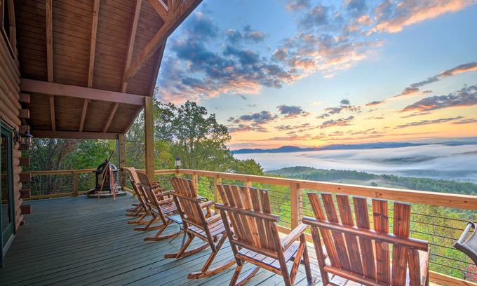 Morganton Cabin | Large Luxe Cabin w/Hot Tub ~ 16 Mi to Blue Ridge