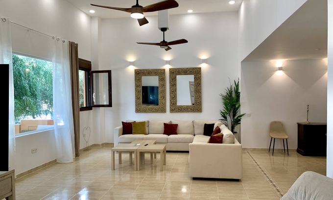 Roquetas de Mar Condo | Large New Housing -Pool -12 pers. BEACH within walking distance